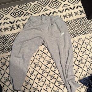 Nike Gray Jogger Sweatpants Relaxed Fit